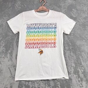 Fanatics Minnesota Vikings T-Shirt Women's Small White Rainbow City Pride
